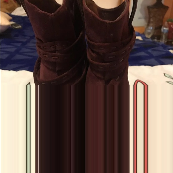 Shoes - Picture 2 of 2